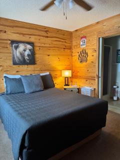 Ozark RV Park and Cabins - Mountain View - 1