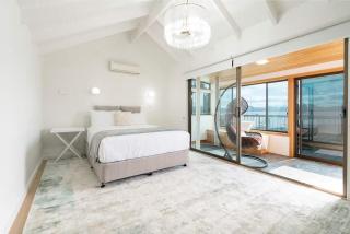 Waterfront Stay at Nutgrove Beach - Sandy Bay - 7