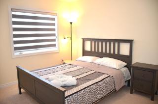 Only 10 Minutes from Niagara, Brock University, Modern 4BR Full House - Thorold - 3