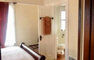 Charming 1914 Craftsman Home - Eugene - 1