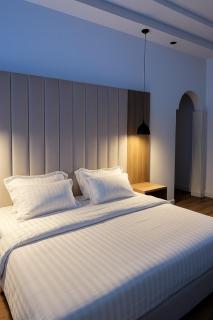 Elegant Studio and Modern Self Entry - 0