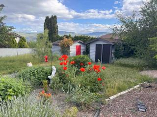 Entire 2-bedroom, 1-bathroom suite with lakeview - West Kelowna - 5