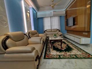 Spacious 3BR Family Stay with AC - Dhaka - 8