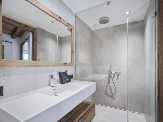 Chalet moderne à Villarabout - 12 pers, 260m², sauna, salle de cinéma - FR-1-570-68 - Béranger - 1