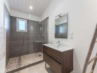 Maison familiale pour 10 avec patio et piscine à La Flotte - FR-1-835-29 - 7