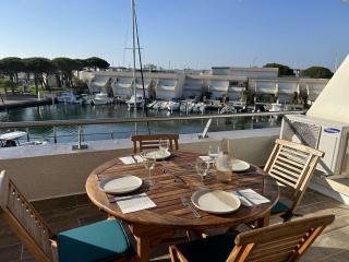 Appartement 2 pièces, terrasse vue port, parking privé, clim, animaux admis - FR-1-250-313 - Le Grau-du-Roi - 9