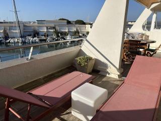 Appartement 2 pièces, terrasse vue port, parking privé, clim, animaux admis - FR-1-250-313 - Le Grau-du-Roi - 8