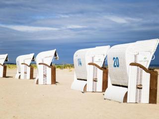 Appartement charmant avec jardinet, proche plage, 2 chambres - FR-1-788-79 - Merville-Franceville-Plage - 1