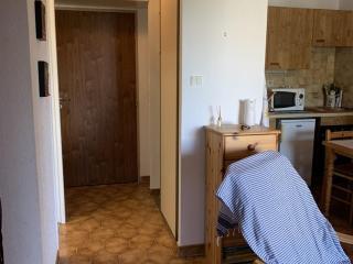 T2 à Hyères avec Parking, 4 Personnes - FR-1-335-207 - Hyères - 1