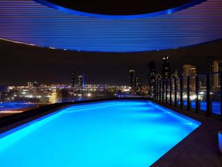 R Iconic Luxury Family Suite Perfect Holiday Home - Melbourne - 5