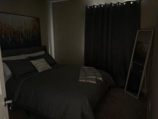 Mahogany's Comfy Haven - Calgary - 8