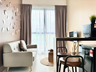 Urban Suites #Tiny walnut 2BR1bath suite #Infinity Pool #4pax #2 Queens #Quality well maintained #Private host - Jelutong - 8