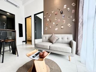 Urban Suites #Tiny walnut 2BR1bath suite #Infinity Pool #4pax #2 Queens #Quality well maintained #Private host - Jelutong - 9