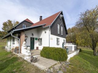 Holiday home in Kraslice with garden, cleaning included - Kraslice - 6