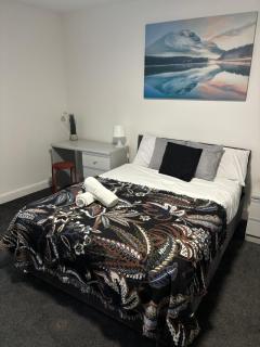 Private Minimalist 2 Bedroom Apartment - Ilkeston - 8