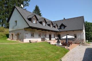 Apartment in Bohemian with Shared Pool, cleaning included - Stupná - 0