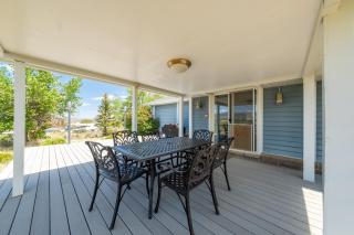 Hilltop Heaven - 5 Star Comfort and Views - 2
