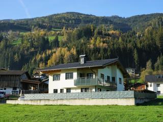 Chalet in Kaltenbach near Ski Lift, cleaning included - Kaltenbach - 9