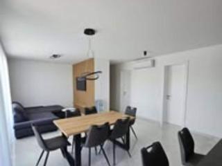 Lux Holiday Home Slatki - One Bedroom Apartment with Terrace and Hot-Tub - Seline - 2