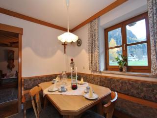 Serene Cottage in Neukirchen am Großvenediger, cleaning included - Neukirchen am Großvenediger - 7
