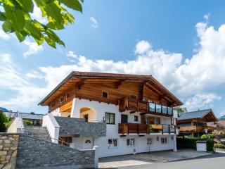 Apartment in Kitzbuhel near Ski Slopes, cleaning included - Kitzbühel - 1