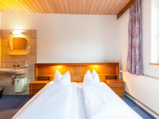 House in Fügen near Zillertal Ski Slopes, cleaning included - Fügen - 4