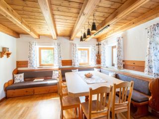 Farmhouse in Wildkogel near Ski Slopes, cleaning included - Dorf - 1