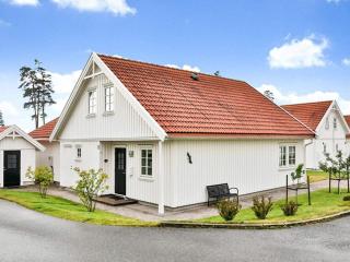 Holiday home ENGELSVIKEN - Saltnes - 0