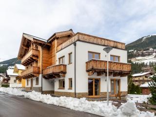 Chalet in Neukirchen am Großvenediger with sauna, cleaning included - Neukirchen am Großvenediger - 7