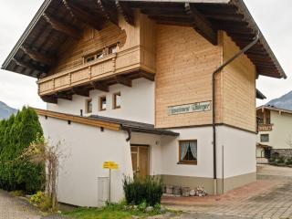 Chalet in Fügenberg near Spieljoch Ski Lift, cleaning included - Fügenberg - 0