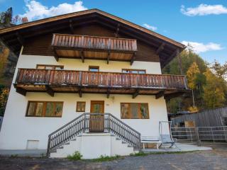 Farmhouse in Ötztal near Ski Arena, cleaning included - Längenfeld - 9