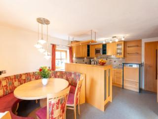 Chalet in Saalfelden near Ski Slopes, cleaning included - Saalfelden am Steinernen Meer - 7