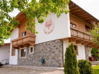 Holiday Home Brixen Valley Ski Bus Access, cleaning included - Hopfgarten im Brixental - 4