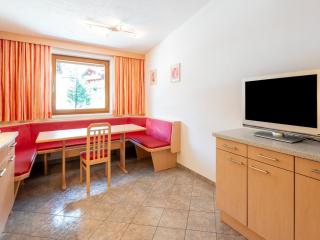 Apartment in Tyrol near Ski Lift, cleaning included - Fügen - 3