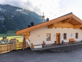Apartment in Zillertal Arena ski area with sauna, cleaning included - Wald im Pinzgau - 4