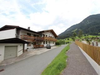 Boutique Apartment with Mountain View, cleaning included - Brixen im Thale - 4