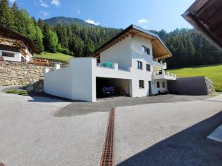 New apartment in the beautiful Pitztal, cleaning included - Oberlehn - 1