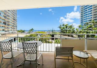 Ilikai Apt 308 - Spacious Studio with Stunning Ocean & Harbor Views - Honolulu - 9