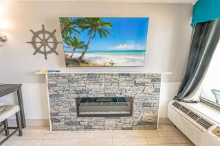 Newly Renovated, Oceanfront, Pools,Fantastic View! - Myrtle Beach - 8