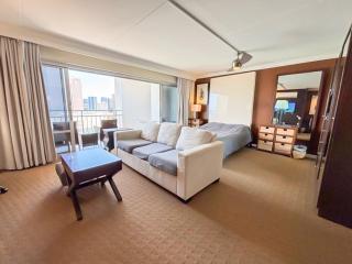 Ilikai Apt 2127 - Spacious Studio with Spectacular Ocean & Harbor Views - Honolulu - 0