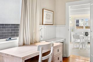 The White House Prime Location and Oozing Character - 1