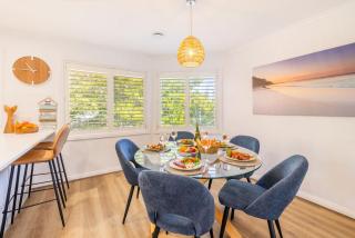 Tomaree Mews 5, 18 Tomaree St - Stunning townhouse in the heart of town - Nelson Bay - 4