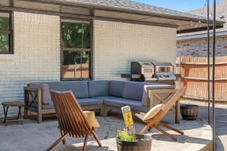 Play & Stay Dallas Home w Gym Gameroom WiFi - 9