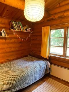 Authentic Log Cabin Near Heatherhill - 8