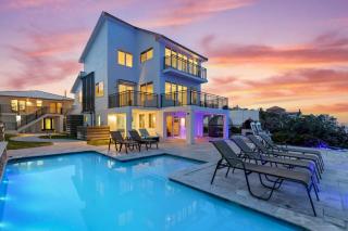 Pool 7 Bedrooms Direct Oceanfront 4 Kitchens - 0