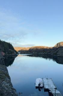 Charming Seaside Cabin With Amazing View - Hardbakke - 8