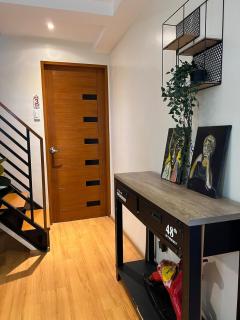 Modern Eclectic Townhouse in Diliman Quezon City - Manila - 6