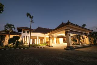 Loman Park Hotel Yogyakarta - Yogyakarta - 8