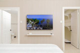 Spacious Comfort - Kingston - Kingston - 9