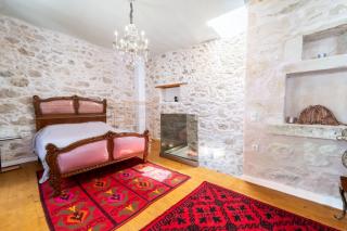 Paternal Shelter Alexander - Krousón - 9